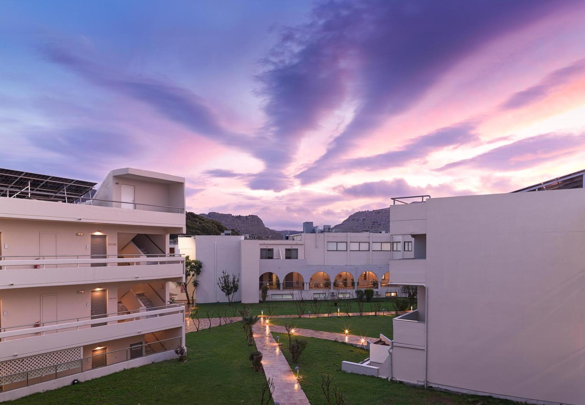 Leonardo Rhodes Hotell